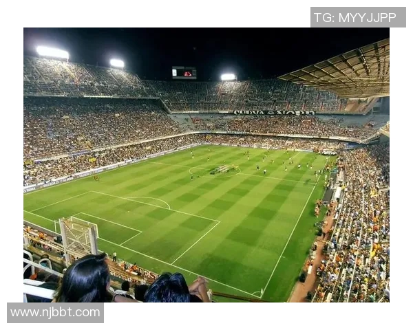 足球明星身高不高却依然闪耀绿茵场的传奇故事与成就